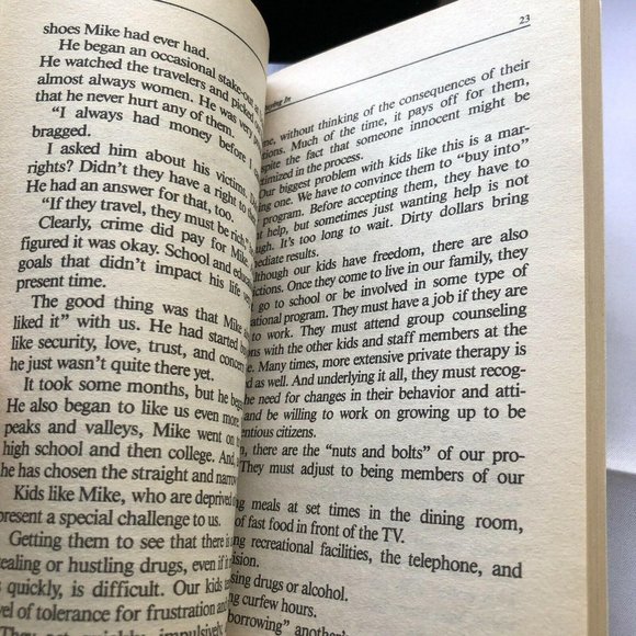 No One to Call Me Home: America’s New Orphans by James Close Paperback - Picture 4 of 8